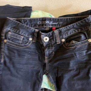 Dark Wash Guess Jeans- Super Soft!